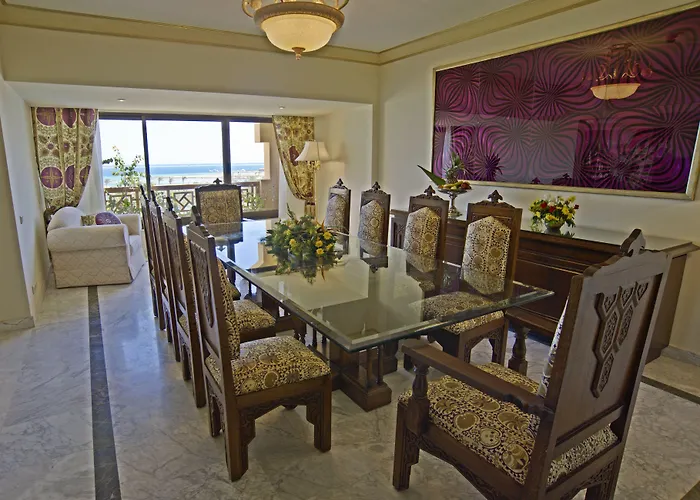 Otel Continental 5*